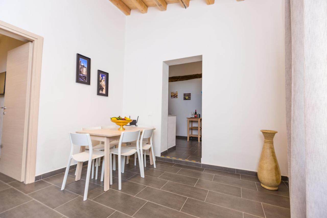 פלרמו Mosina Apartments מראה חיצוני תמונה