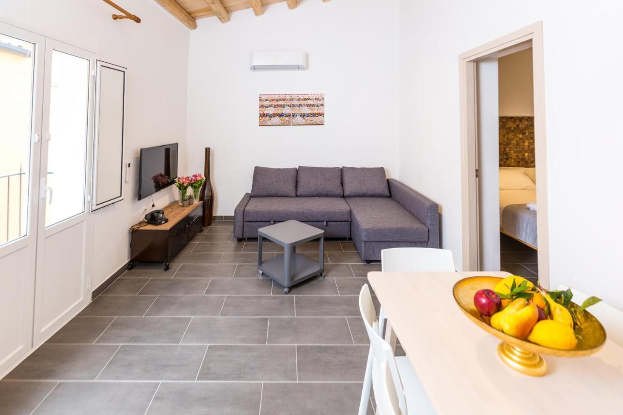 פלרמו Mosina Apartments מראה חיצוני תמונה